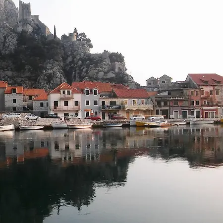 Apartment Old Town Omis